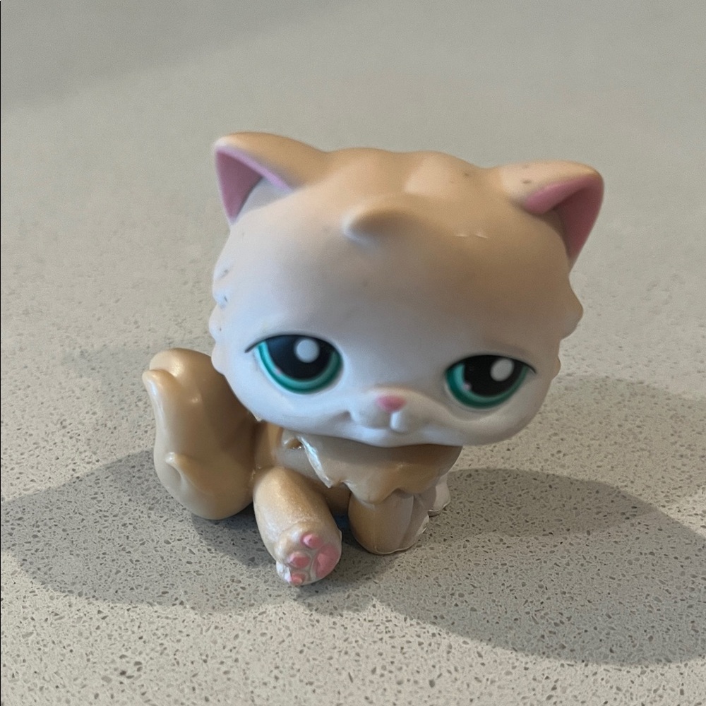 Littlest Pet Shop Parisian Cat #129
